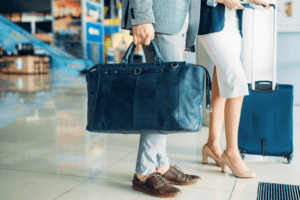 JAL株主優待券の特典をご紹介！飛行機移動が多い方 必見の内容とは？