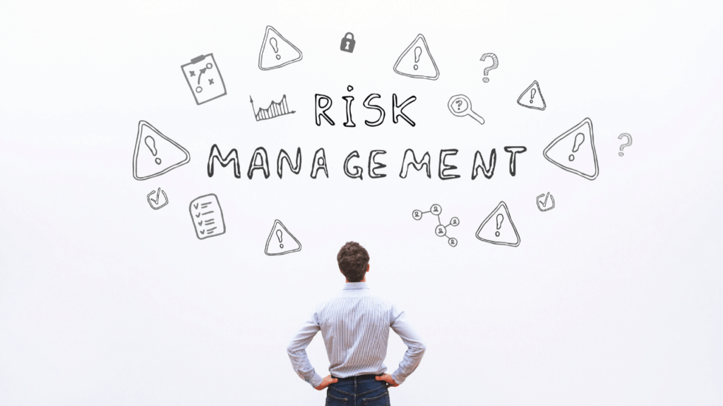 さまざまなリスクを想定する男性