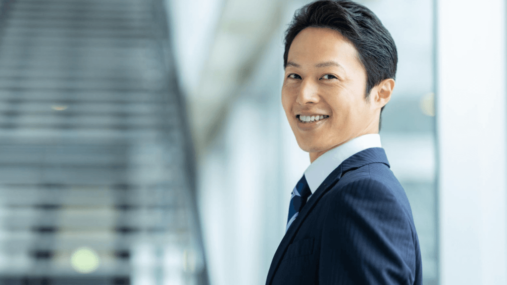 笑顔のビジネスマン