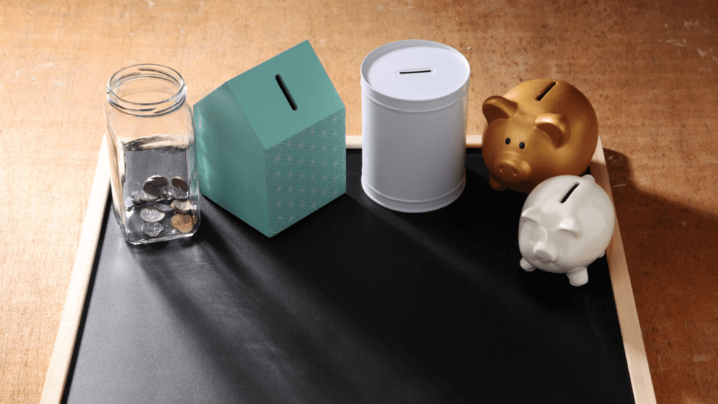 さまざまな貯金箱の種類